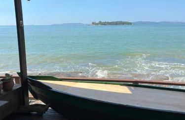 Búzios casa pé na areia em condomínio beira mar - Foto 56
