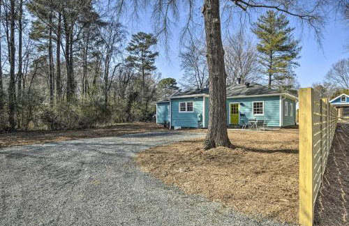 Charming Carrboro Home - Walk to Downtown! - Foto 23