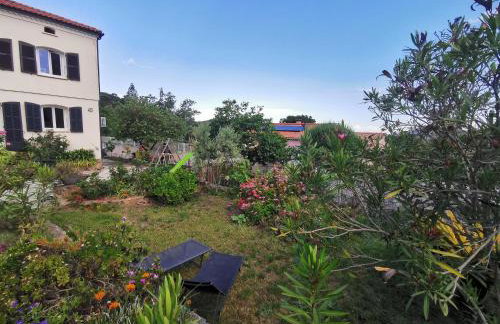 Appartement T3 entre mer et montagne avec beau jardin - Foto 10