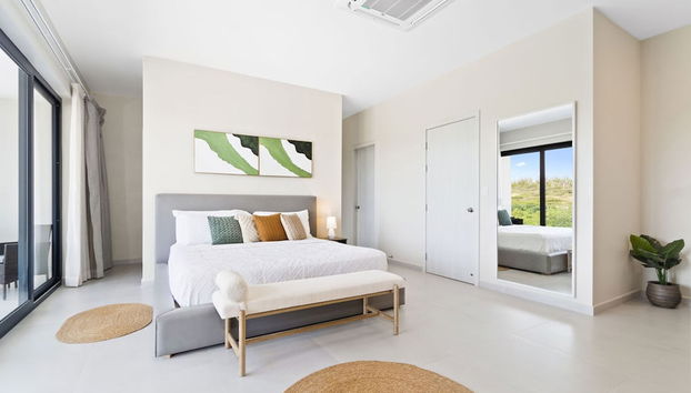 NEW Lux 4BR Villa w Private Pool Walk to Beach - Foto 3, Habitación