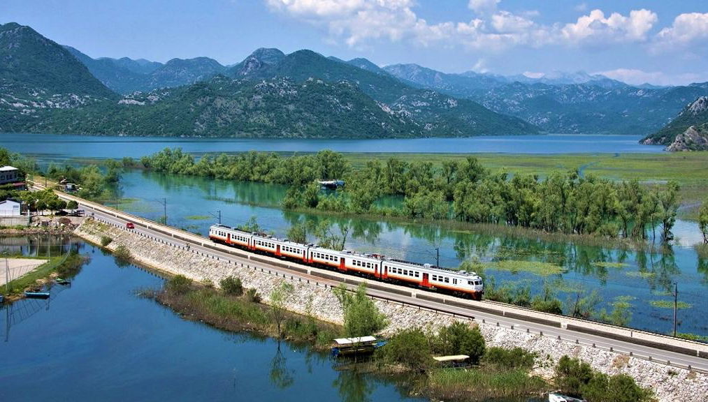 Podgorica, Morača Canyon, Kolašin, Biogradska Gora und Morača Kloster mit dem Zug - Privat - Foto 1