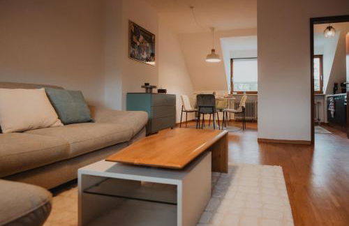 Zentral, Loggia, TG-Platz - Foto 10