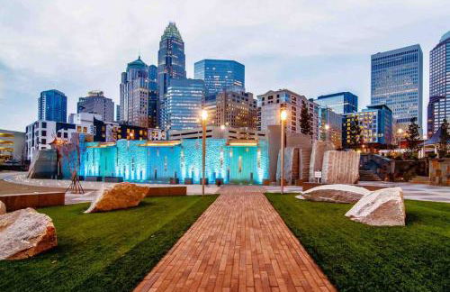 Charming 1BR Condo - Full Kitchen - Uptown Living - Foto 9