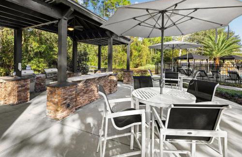 Landing Modern 1BD Game Room Gym - Photo 22