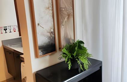 SUPERPRÁTICO-Amplo Apê com Garagem em bairro nobre - Foto 8