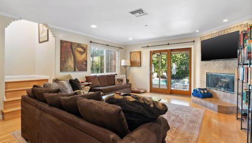 New Listing Burbank Retreat by Colby & Conrad - Foto 5
