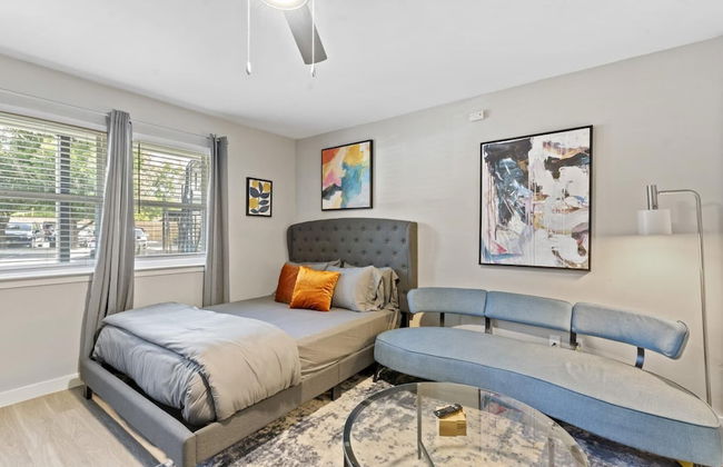 Cozy Chic Studio Close to Downtown and Domain - Foto 11