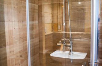 Domki Zagroda Domek z bala z basenem & sauna & balia z hydromasażem - Foto 58