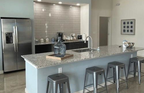 Trenton Sky Suite, Comfort, Pool, Gym, Gated Access - Photo 31