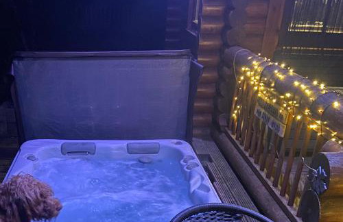 Laura's Lodge Hot Tub Log Cabin, Felmoor Park, Morpeth, Northumberland - Photo 16