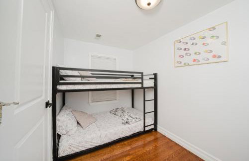 74L - 2BR Quincy - Cozy Couple Hideout near Wollaston Beach - Foto 37