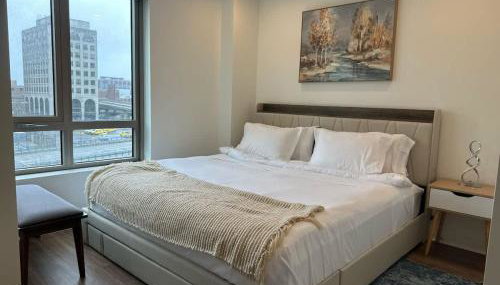 Upscale 2BR Condo with Gym & Parking near MGH & TUFTS - Foto 3