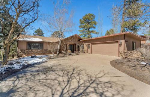Country Club Cabin with Hot Tub - Foto 29