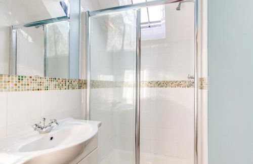 Long Barn - Photo 13