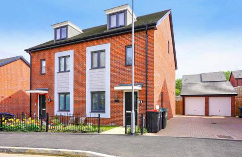 Wavendon House • Sleeps 6 • Driveway Parking • Garden • Fast Wifi • Smart TV • Yoko Property - Photo 24
