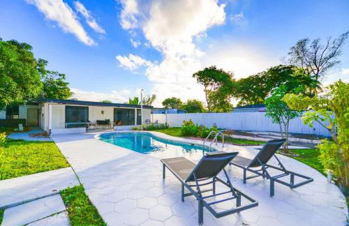 4BR North Miami Villa with Pool Patio Ping Pong - Foto 13