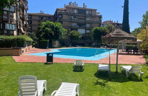 PISO JUNTO PALACIO CONGRESOS Y METRO, CENTRICO CON PISCINA - Photo 16