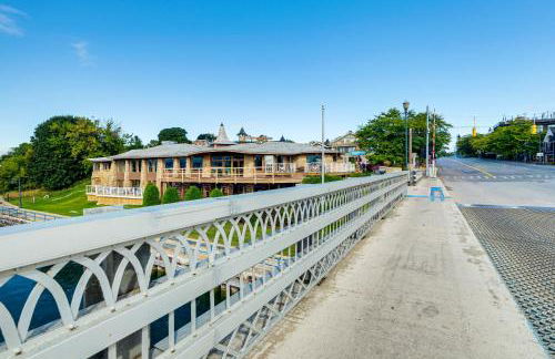 Walk to Dtwn Charlevoix Condo with Fireplace - Foto 24