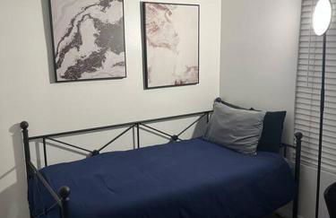 Pet Friendly Home Near Hospitals - Foto 10