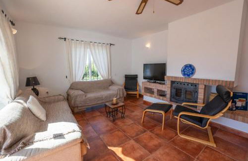 Private Heated Pool, Jacuzzi & 1225m2 garden in Villa Cipreses - Photo 52