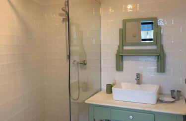 Astarte House - Photo 16