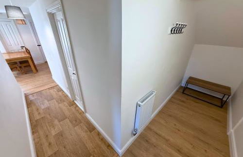 New 3 Bedroom Apartment Next to Station - Foto 6