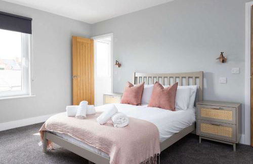 Modern 5-Bedroom Retreat Nr Coast - Foto 17