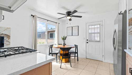 20 percent OFF Fully Furnished 2BR in Prime Tustin - Foto 5