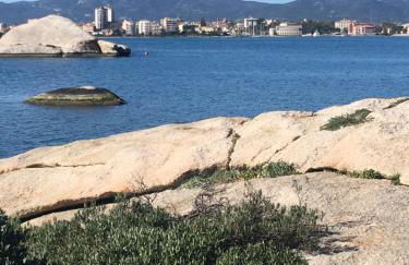 La Marina Apartment with Pool - Foto 24