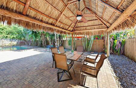 Hidden Gem Vacation Villa w Private Pool & TikiHut - Foto 11