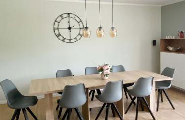 8 Personen Ferienhaus ,,Seegelblick" am Goitzschesee, erste Reihe am Strand mit Sauna, Whirlpool, Kamin, Wallbox & SUP - Foto 21