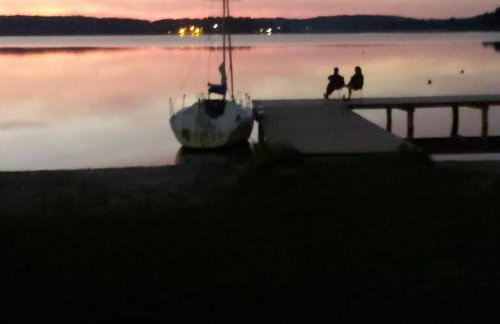 Leśne Zacisze Kretowiny 88 nad jeziorem Narie z własnymi pomostami apartamenty sezonowe lato - Foto 8