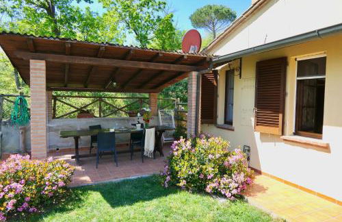 Chalet Elena in Montescudaio, ground floor with fenced garden - Foto 4