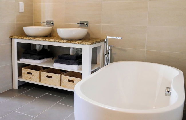 Villa Adina - Sleeps 7 - Pool - Parking - Garden - Foto 16