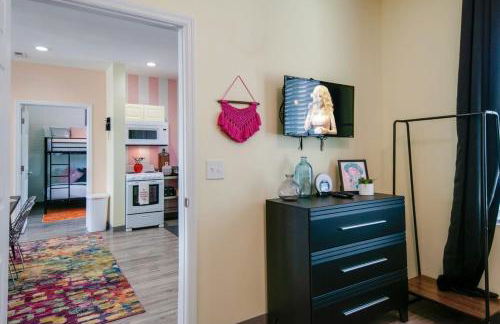 NEW 4 Bedroom Apt Near DT Walk to Restaurants - Foto 32