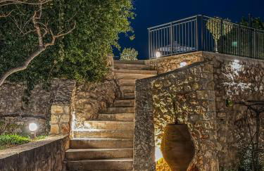 Villa Recluso-3 bd luxury country villa, huge heated pool with hydromassage, individual bbq & large yard, mountain view - Photo 22