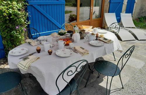 Séjour nature aux Chênes, gîte familial avec piscine partagée - FR-1-489-466 - Foto 10