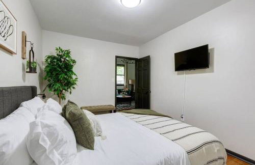 NEW - Modern Rustic Retreat Ardmore Chalet - Foto 52