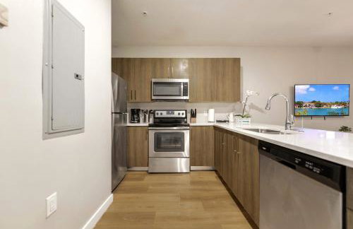 Spacious 3BR Townhouse with Free Parking Included! - Foto 9