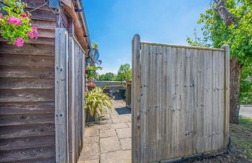 Stag Lodge - Photo 14