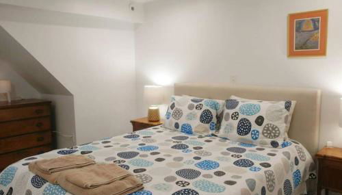 Contemporary 3 Bedroom Apt with Sauna in Woods - Foto 4