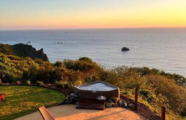 Infinity ocean view, while soaking in the hot tub! - Foto 34