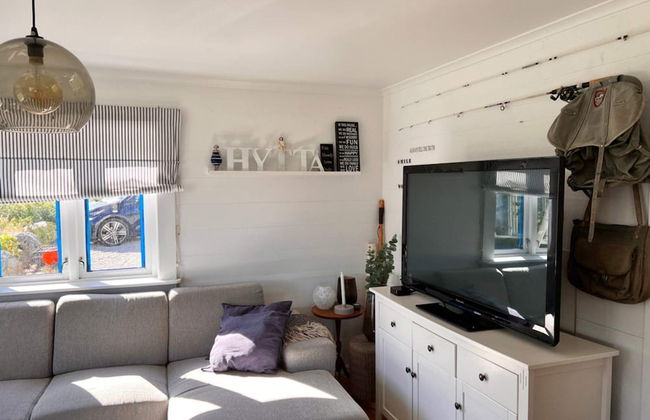 8 Person Holiday Home in Nedstrand - Photo 2