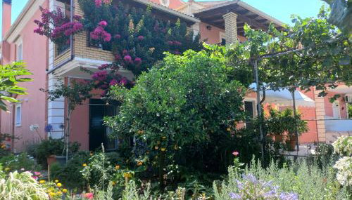 Stefanos' Apartment - Foto 2, Garden view