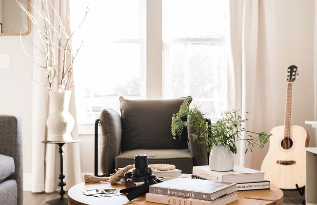 Stapleton Mcgraw by Avantstay 2 Units Sleeps 16 Spacious Home in Nashville - Photo 4