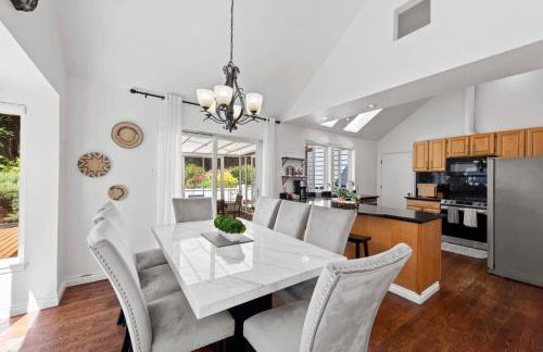 Stunning Sammamish Lake View Home near Weowna Park - Foto 10