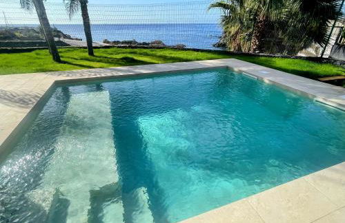 Luxury Oceanview Villa de Nava with heated private pool - Foto 2