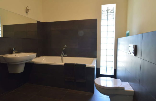 Modern Villa With Sauna, Right Next to the Lake - Photo 16