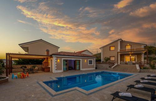 Villa Vilani Spa & Pool - Happy Rentals - Foto 39