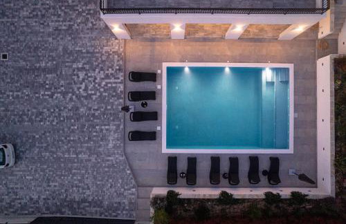 Villa Barbara & Zoran with heated swimming pool - Photo 61